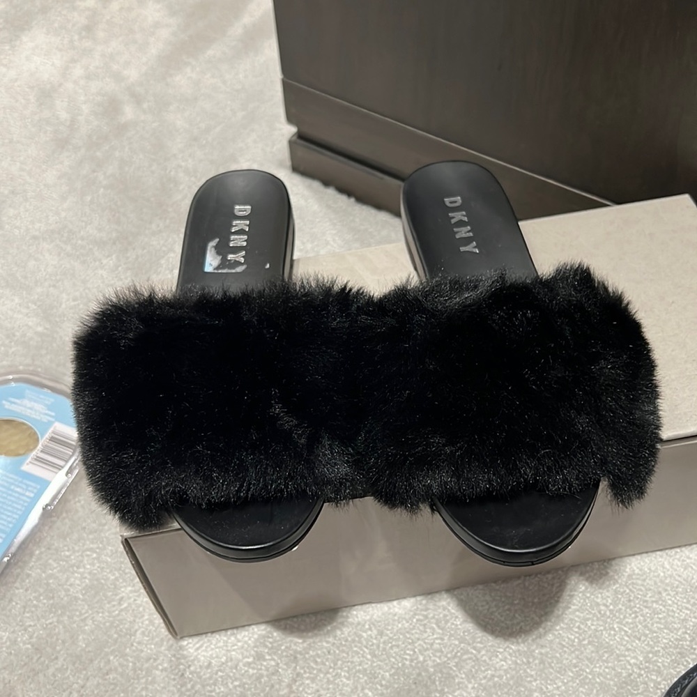 DKNY fur sandals